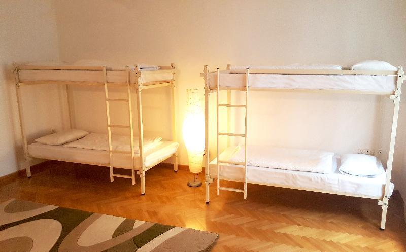 Walking Bed Budapest Hostel エクステリア 写真